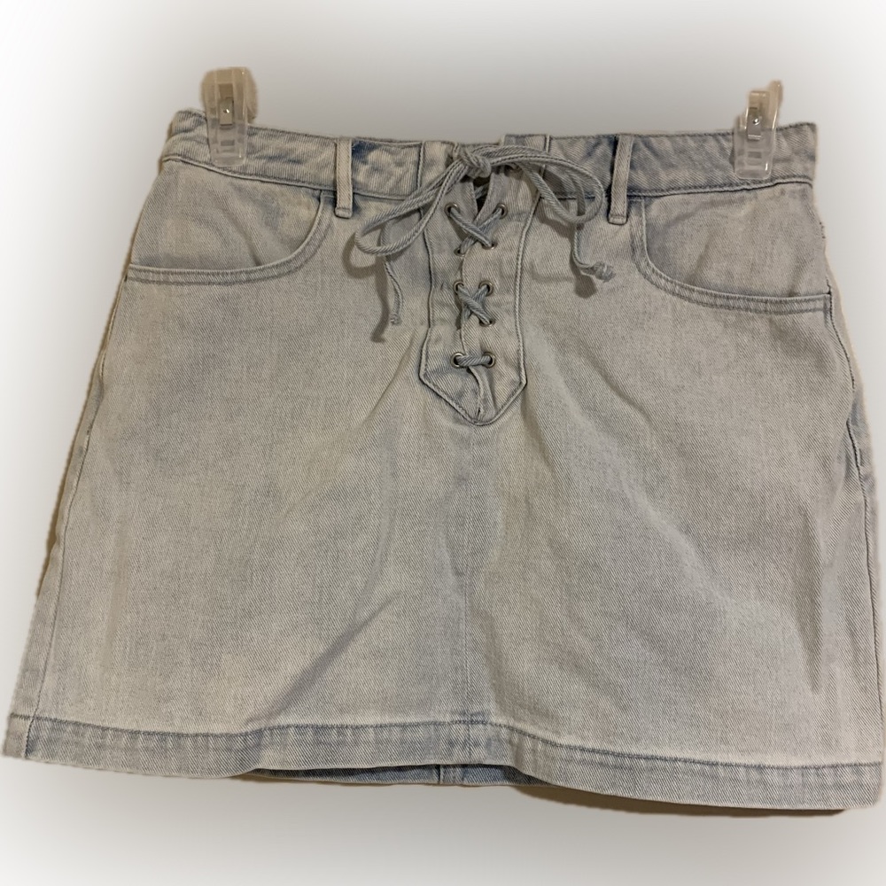 Pacsun denim light wash lace up mini skirt women’s size 28/9